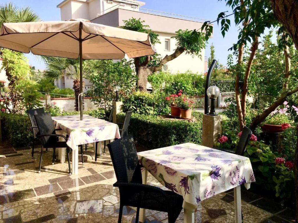 Barbat na Rabu Apartments Zdenka - Garden Terrace מראה חיצוני תמונה